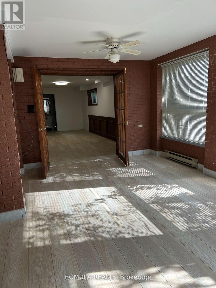 Basement - 19 Tannery Court, Richmond Hill, Ontario  L4C 7V5 - Photo 11 - N12406930