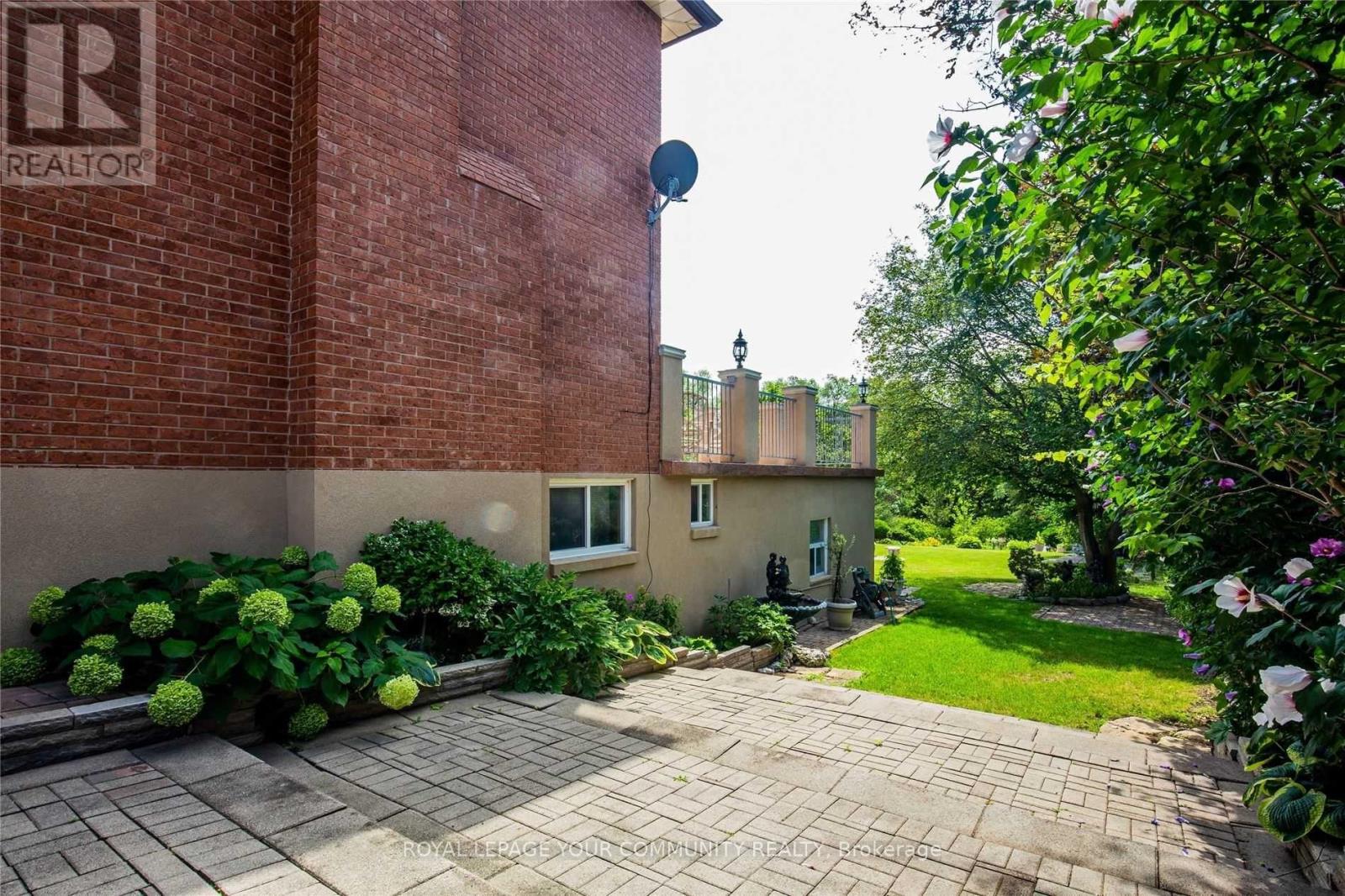Basement - 19 Tannery Court, Richmond Hill, Ontario  L4C 7V5 - Photo 3 - N12406930