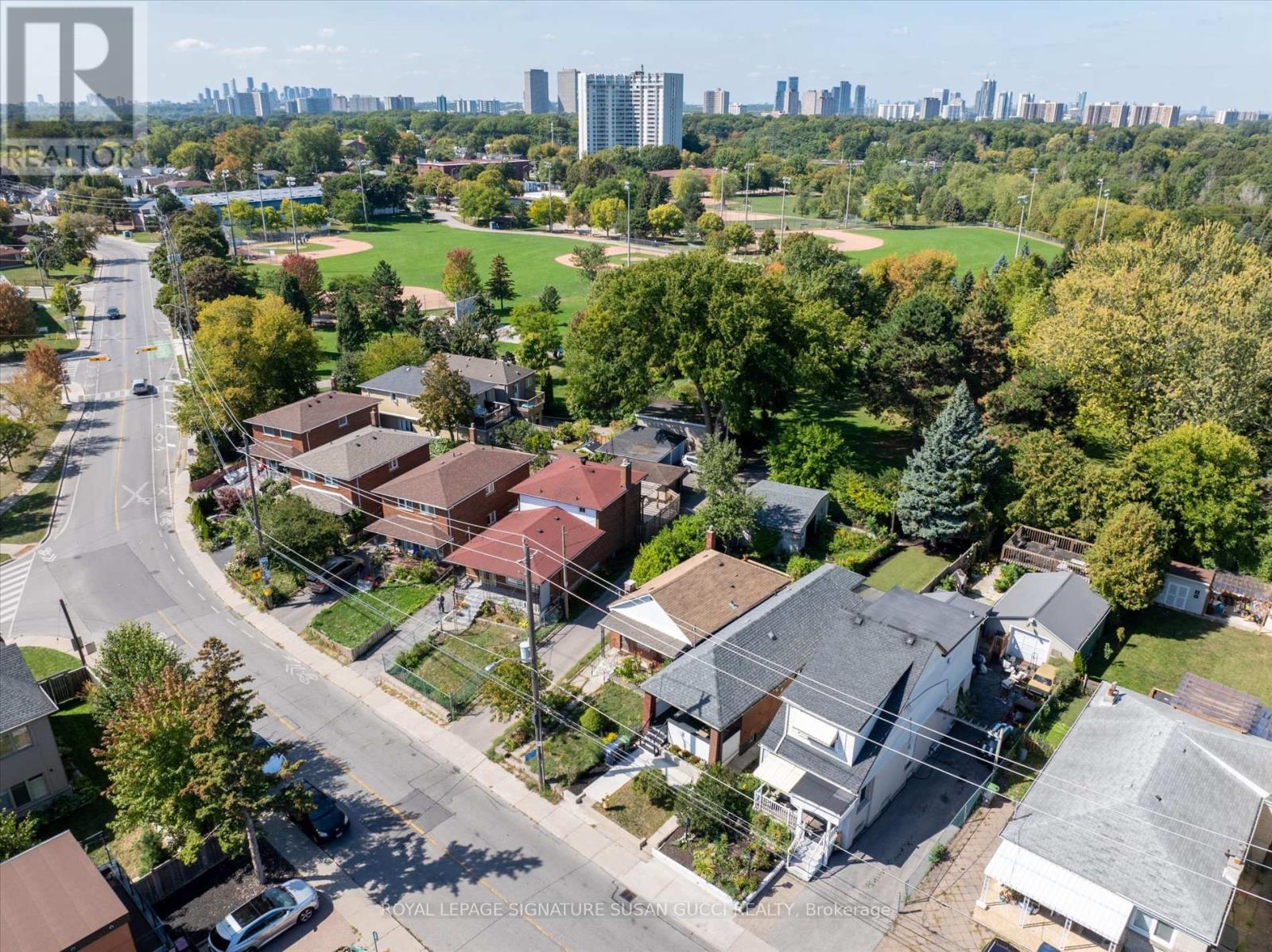 Property at 972 COSBURN AVENUE image 1