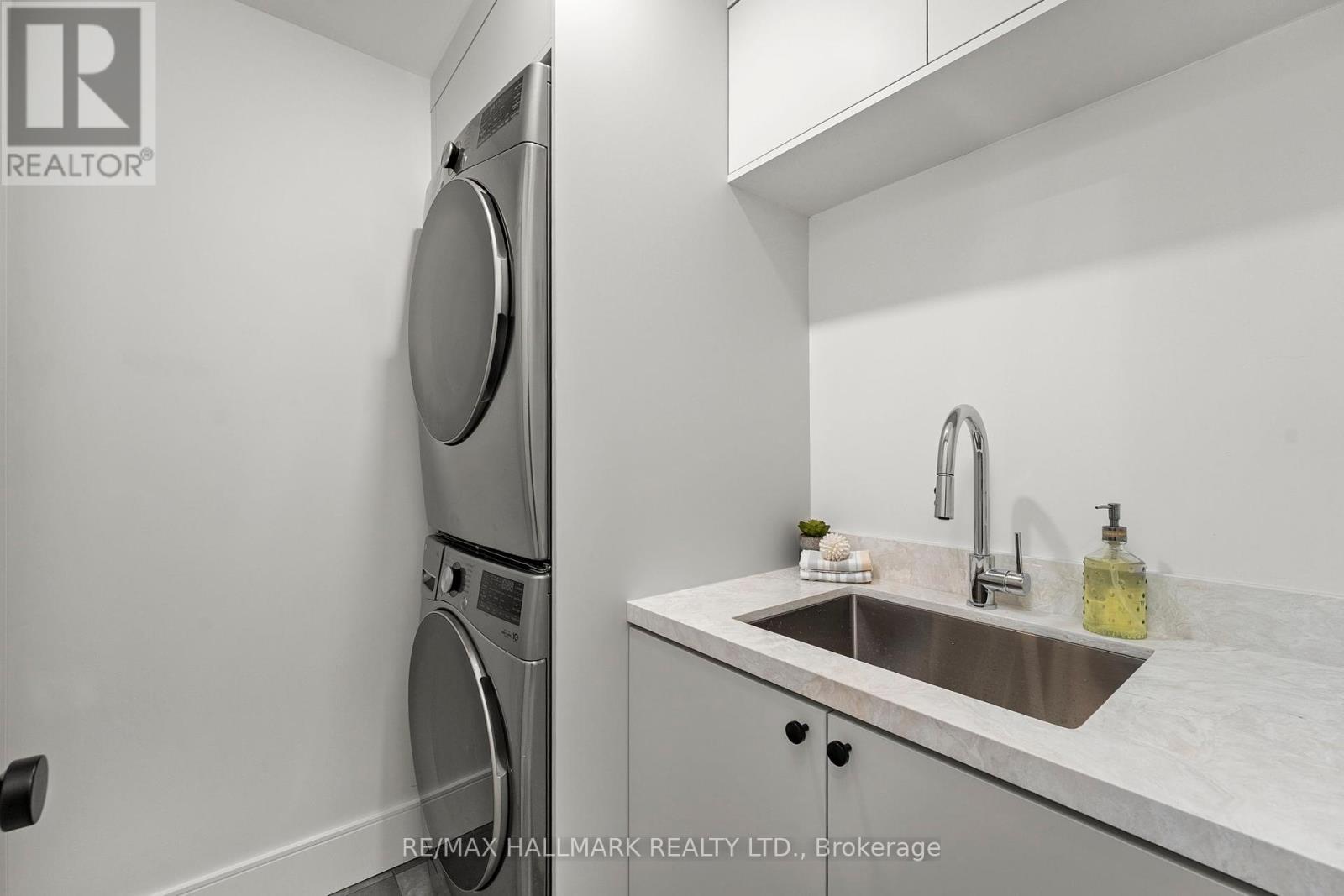 46a Pape Avenue, Toronto, Ontario  M4M 2V6 - Photo 31 - E12407305