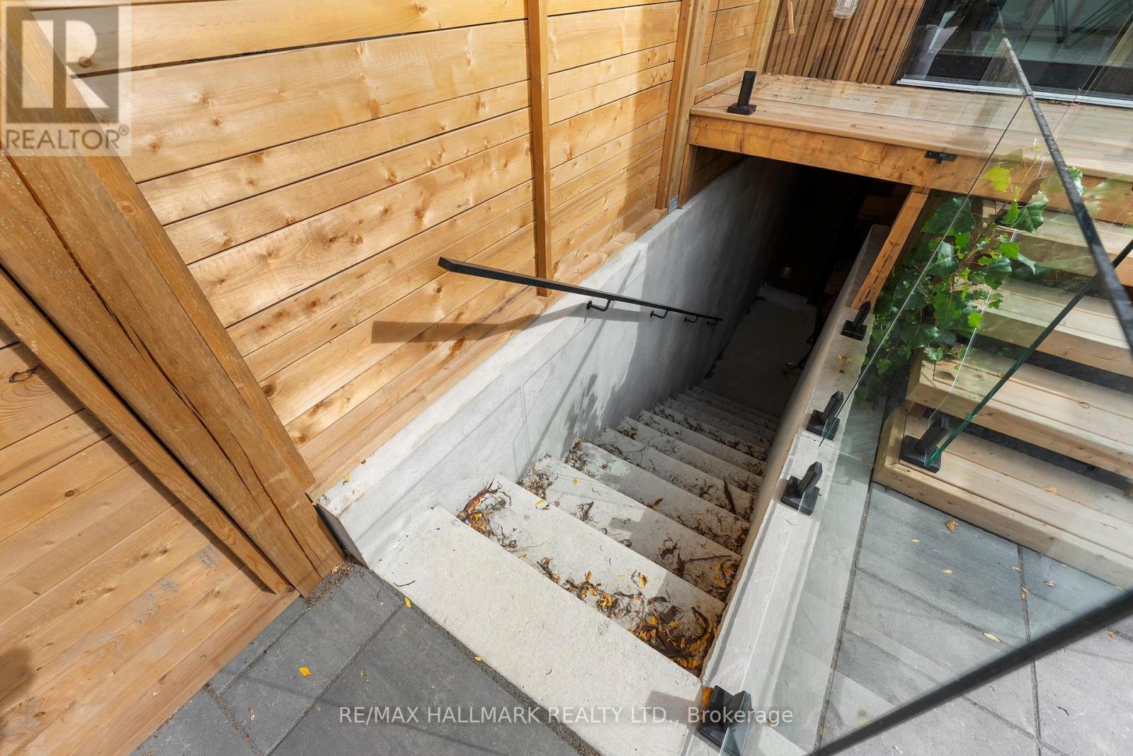 46a Pape Avenue, Toronto, Ontario  M4M 2V6 - Photo 45 - E12407305