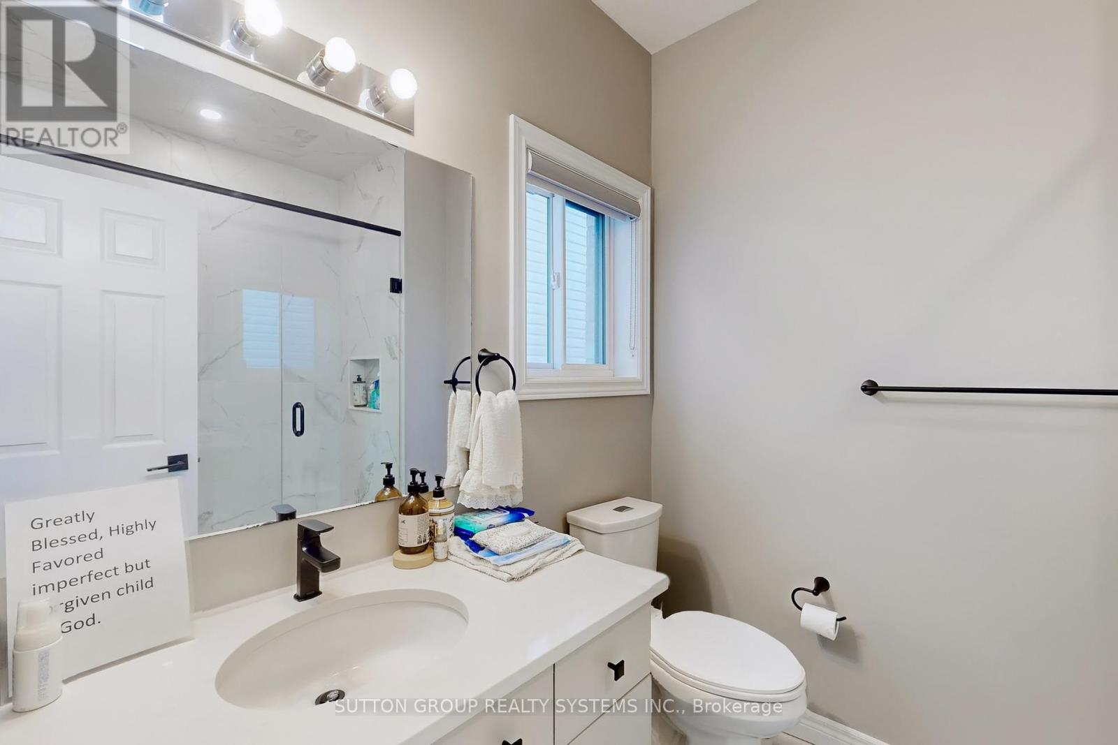 621 Florencedale Crescent, Kitchener, Ontario  N2R 0N4 - Photo 23 - X12396075