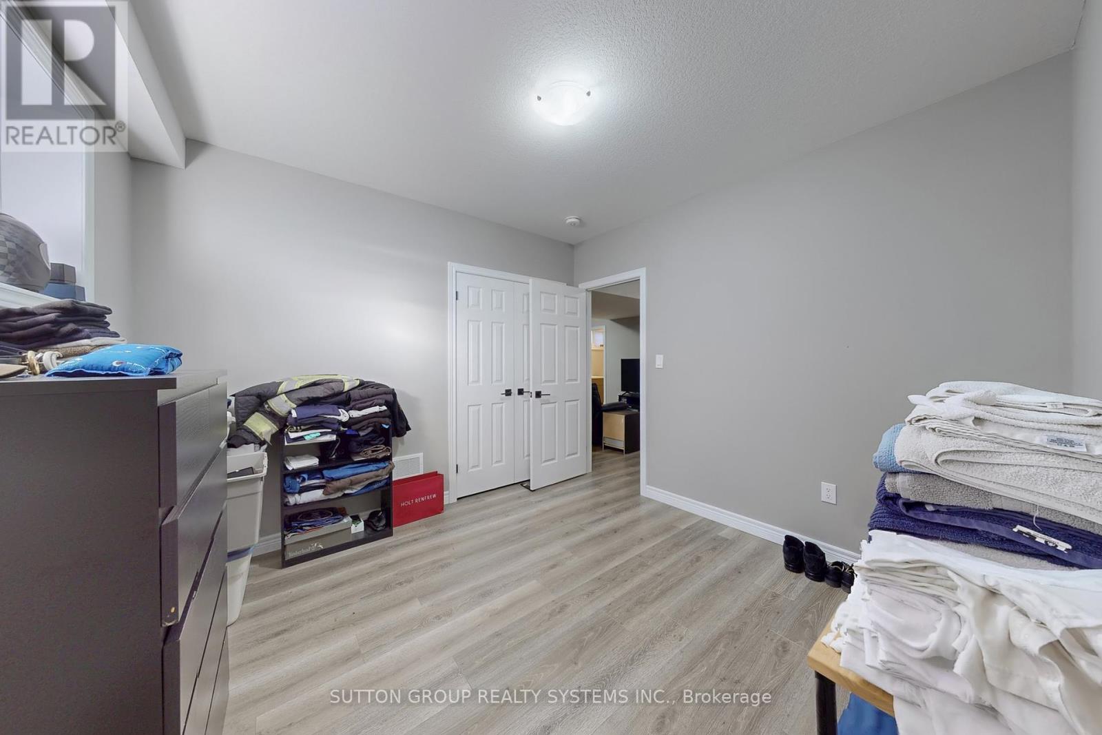 621 Florencedale Crescent, Kitchener, Ontario  N2R 0N4 - Photo 39 - X12396075