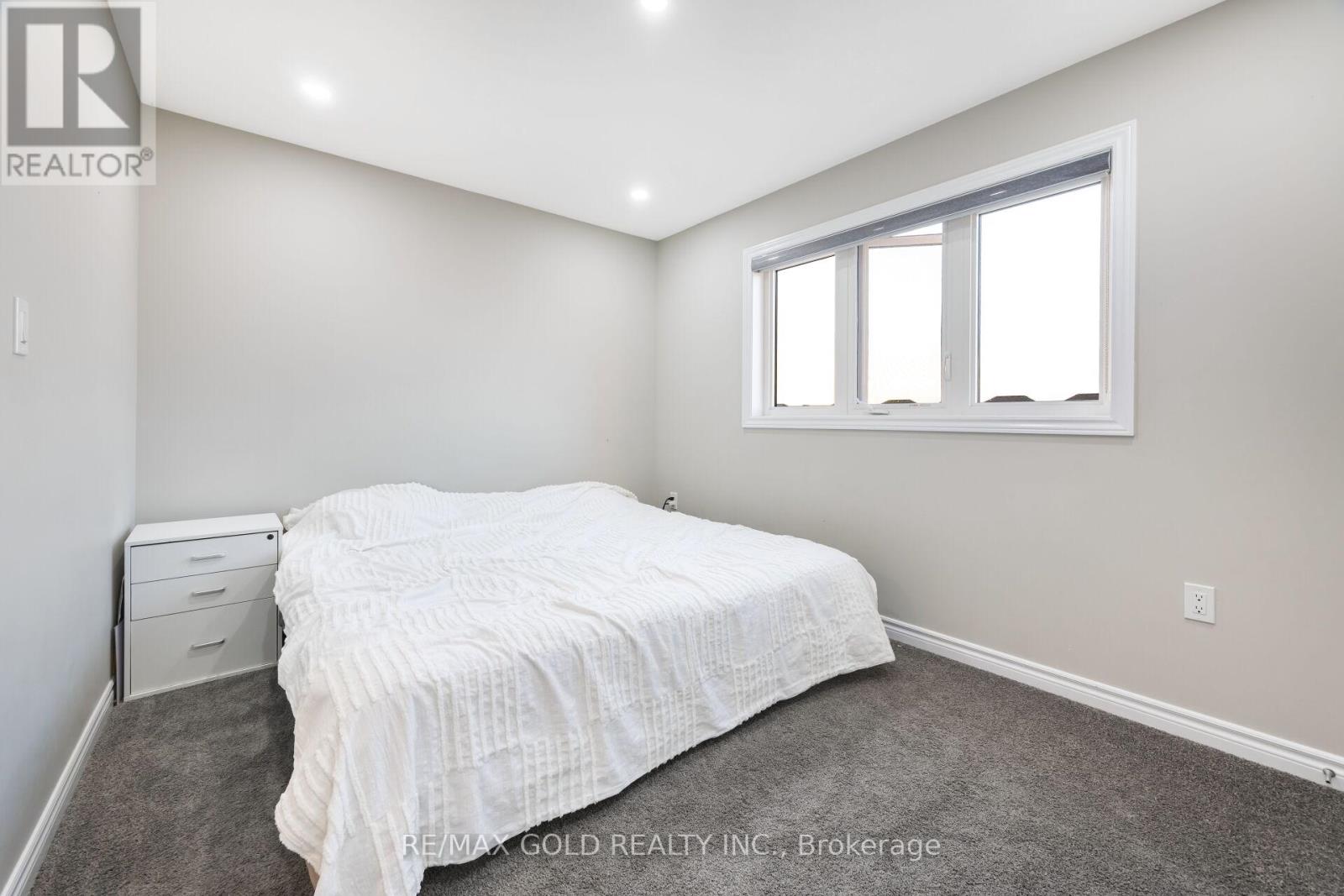 1357 Calais Drive, Woodstock, Ontario  N4T 0L8 - Photo 35 - X12404267