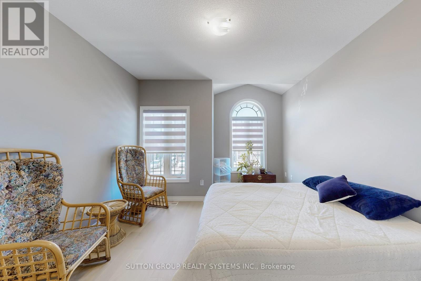 621 Florencedale Crescent, Kitchener, Ontario  N2R 0N4 - Photo 29 - X12396075