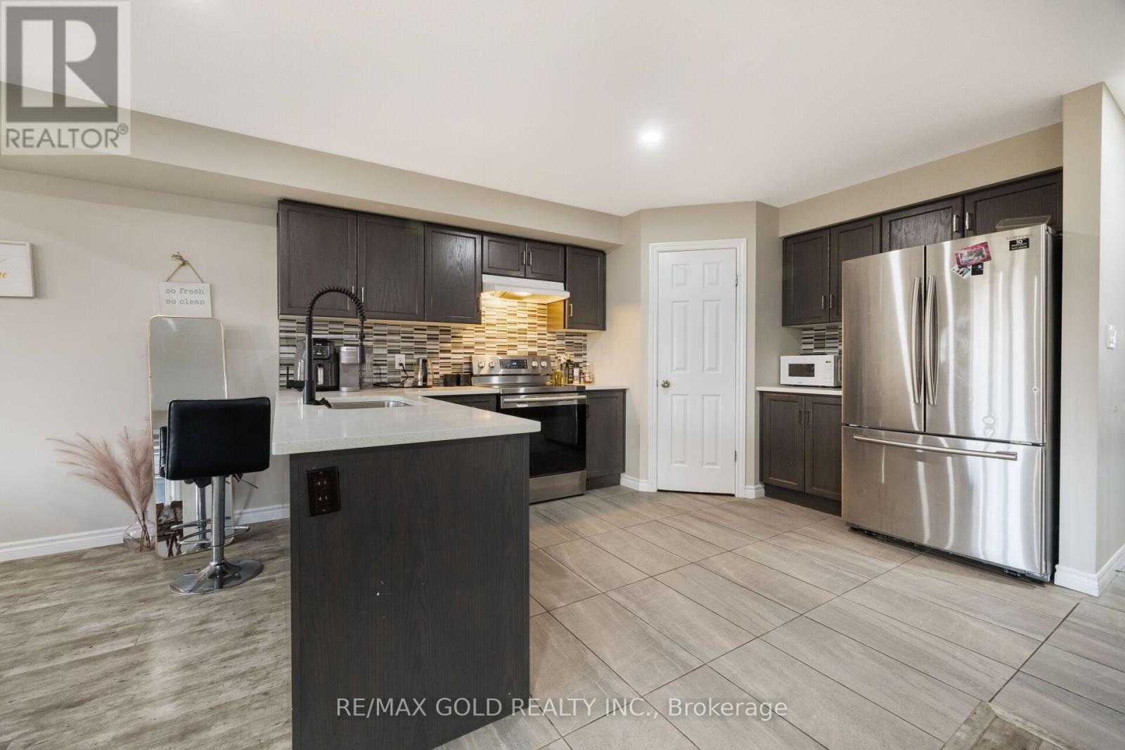1357 Calais Drive, Woodstock, Ontario  N4T 0L8 - Photo 19 - X12404267