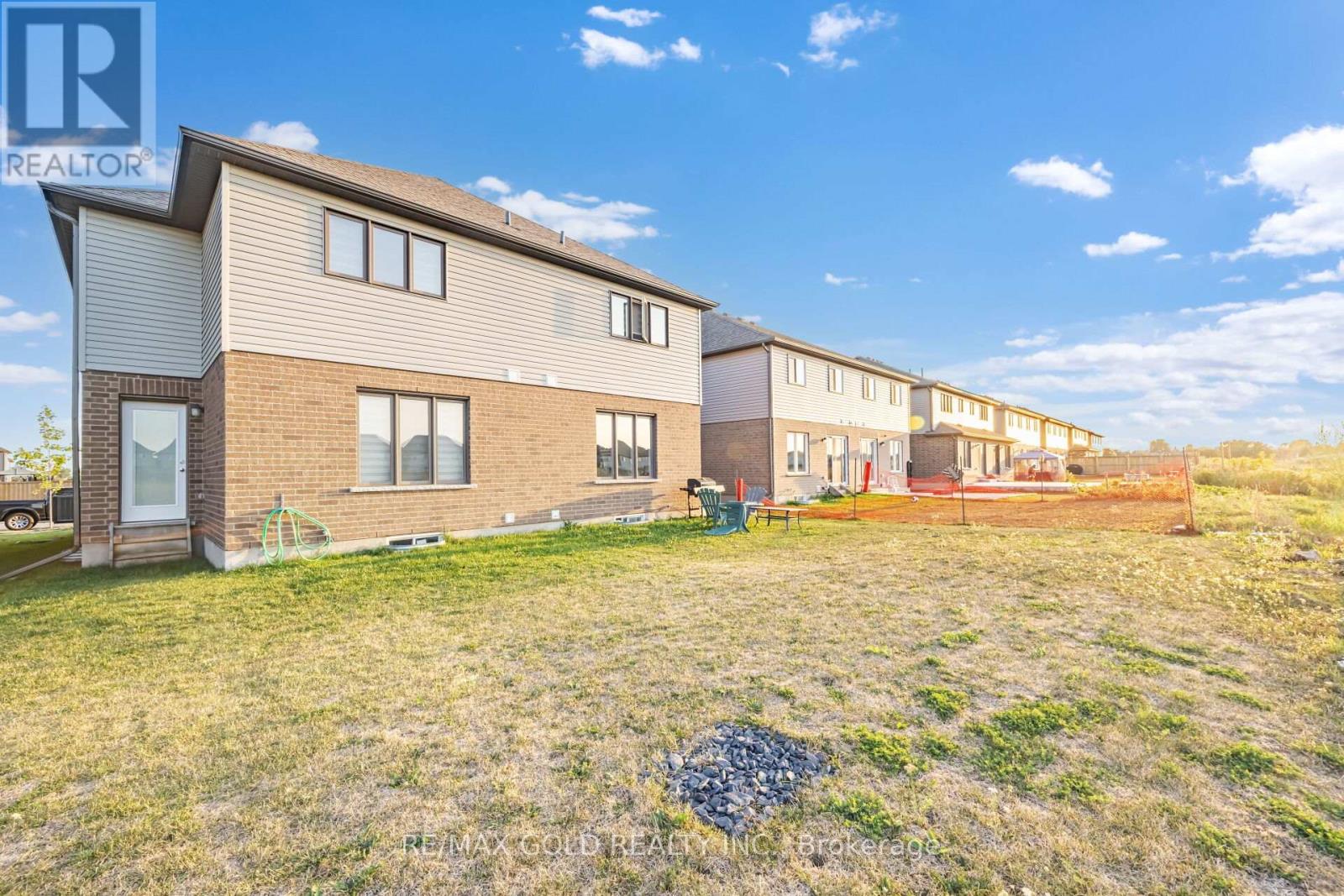 1357 Calais Drive, Woodstock, Ontario  N4T 0L8 - Photo 47 - X12404267