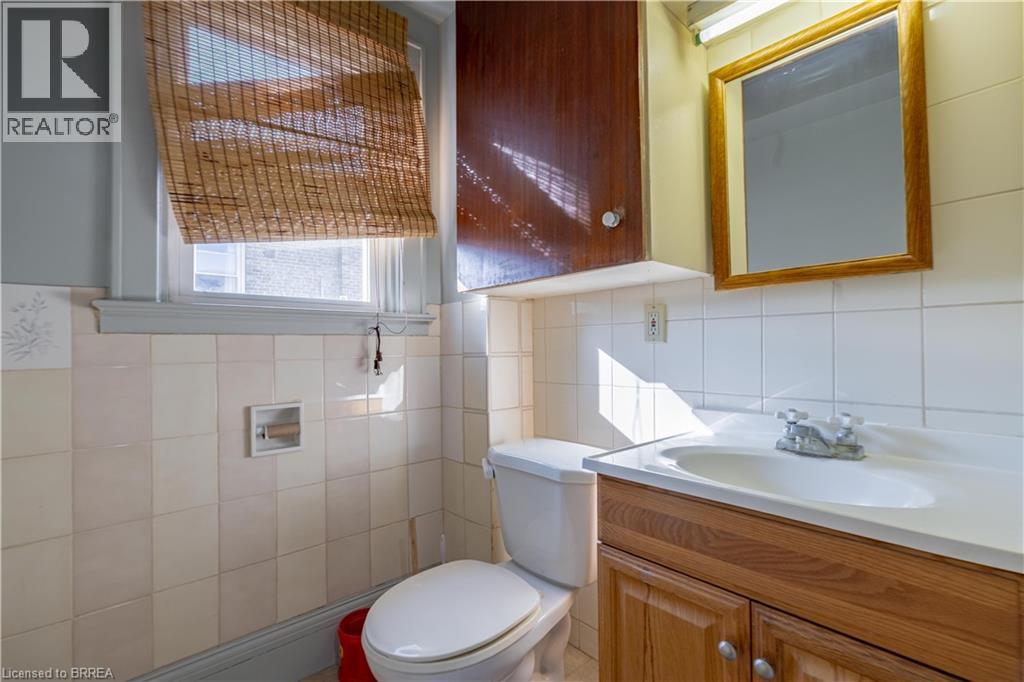 113 Brant Avenue Unit# 4, Brantford, Ontario  N3T 3H4 - Photo 10 - 40734533
