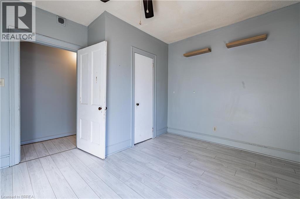 113 Brant Avenue Unit# 4, Brantford, Ontario  N3T 3H4 - Photo 8 - 40734533