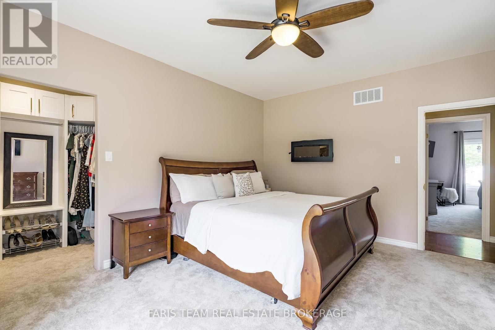 64 Red Oak Crescent, Oro-Medonte, Ontario  L0L 2L0 - Photo 14 - S12407276