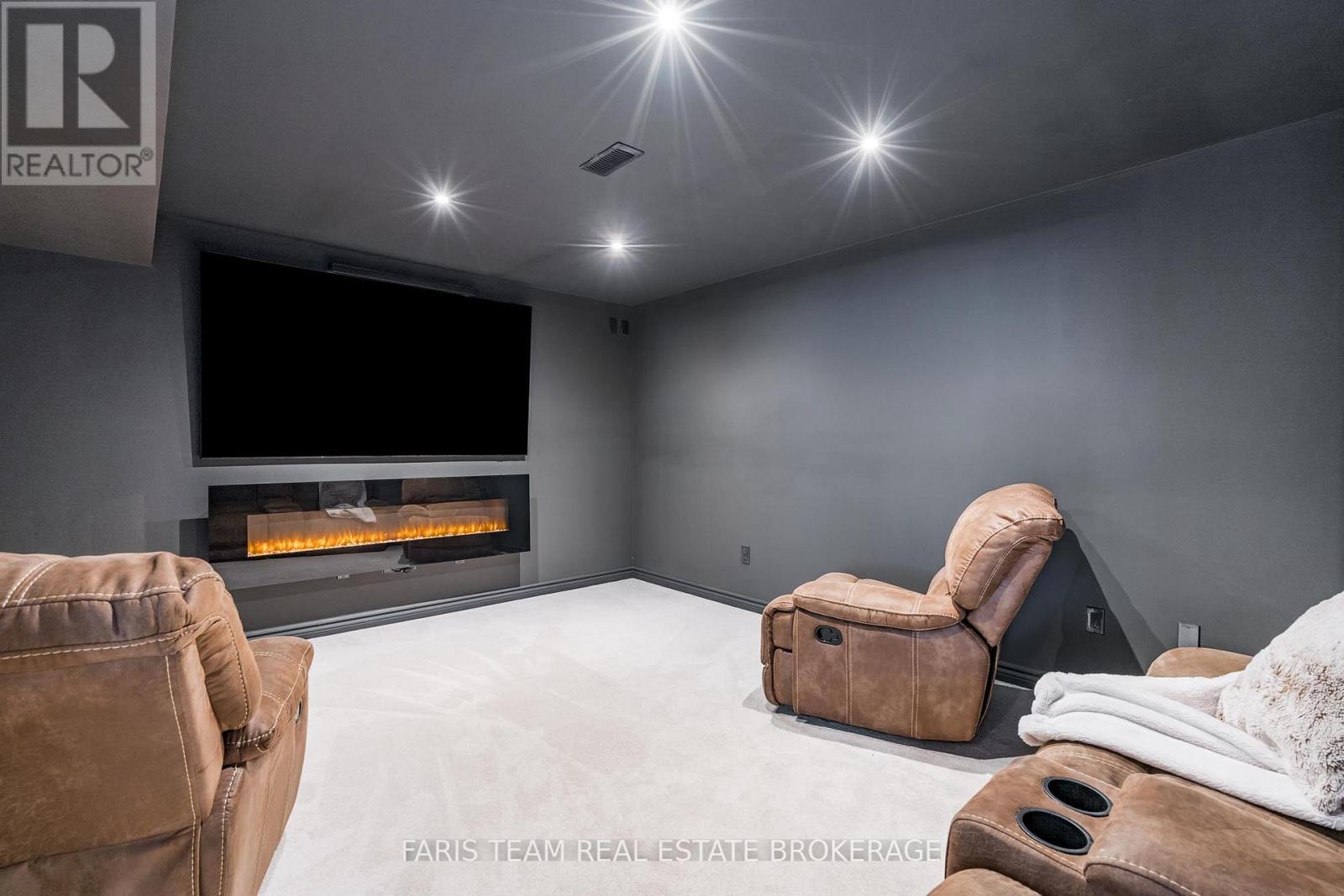 64 Red Oak Crescent, Oro-Medonte, Ontario  L0L 2L0 - Photo 22 - S12407276