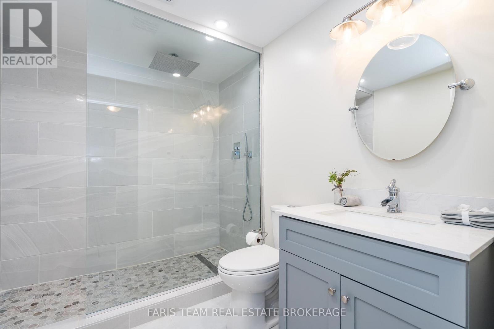 64 Red Oak Crescent, Oro-Medonte, Ontario  L0L 2L0 - Photo 25 - S12407276