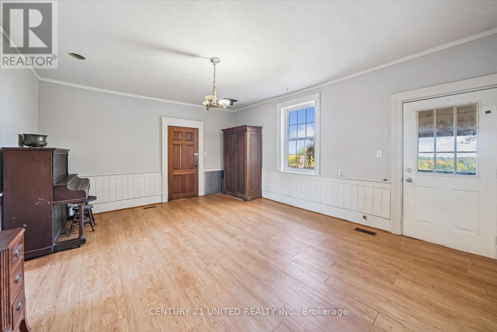 872 County Road 2, Otonabee-South Monaghan, Ontario  K0L 1B0 - Photo 17 - X12407434