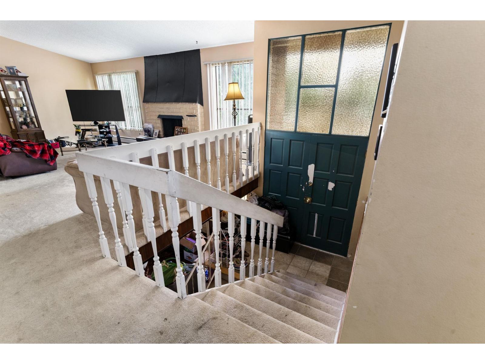 14635 59a Avenue, Surrey, British Columbia  V3S 1P9 - Photo 5 - R3048030