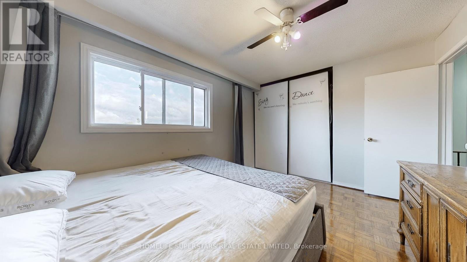 76 Collins Crescent, Brampton, Ontario  L6V 3N1 - Photo 24 - W12407253