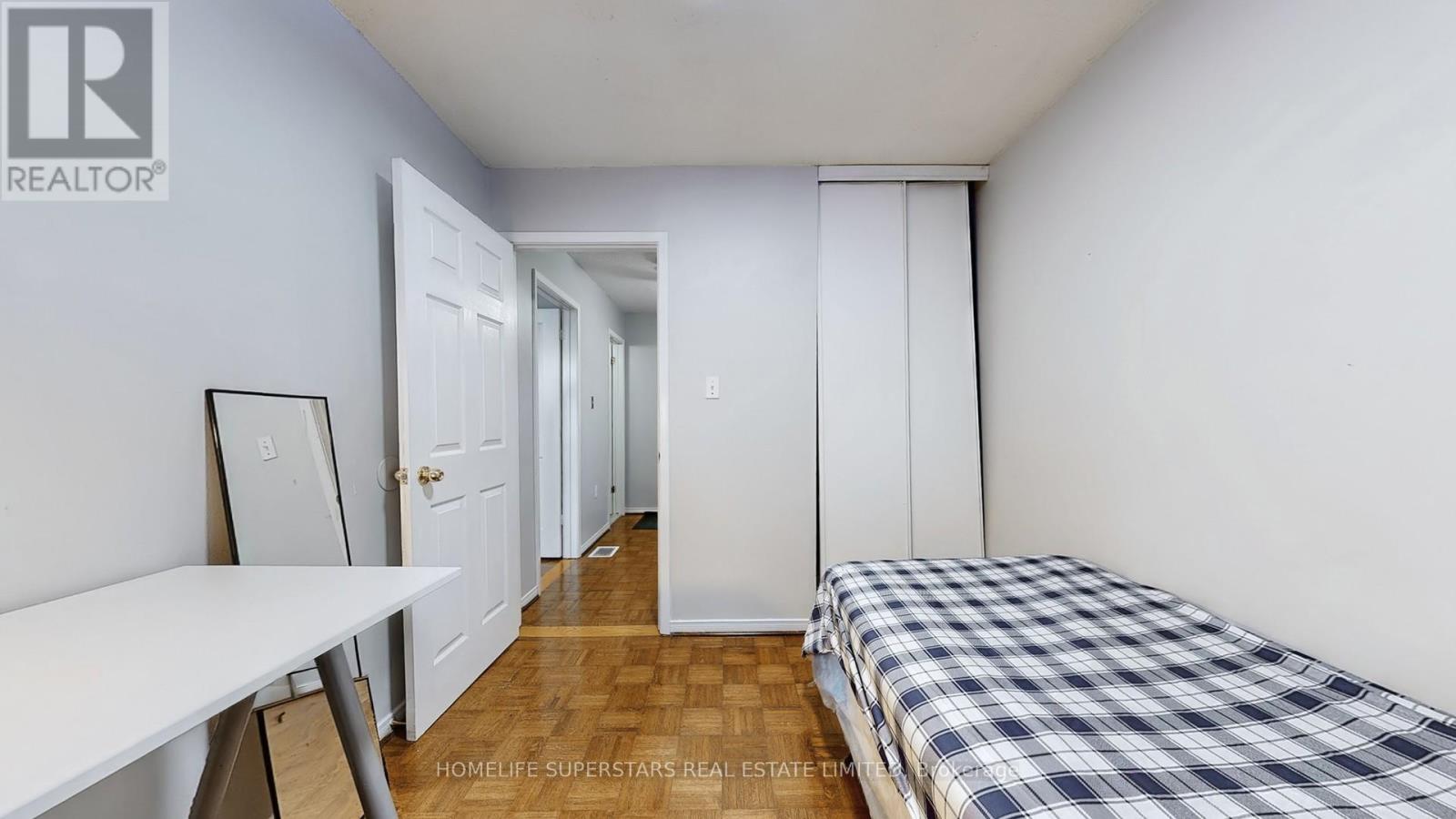 76 Collins Crescent, Brampton, Ontario  L6V 3N1 - Photo 29 - W12407253