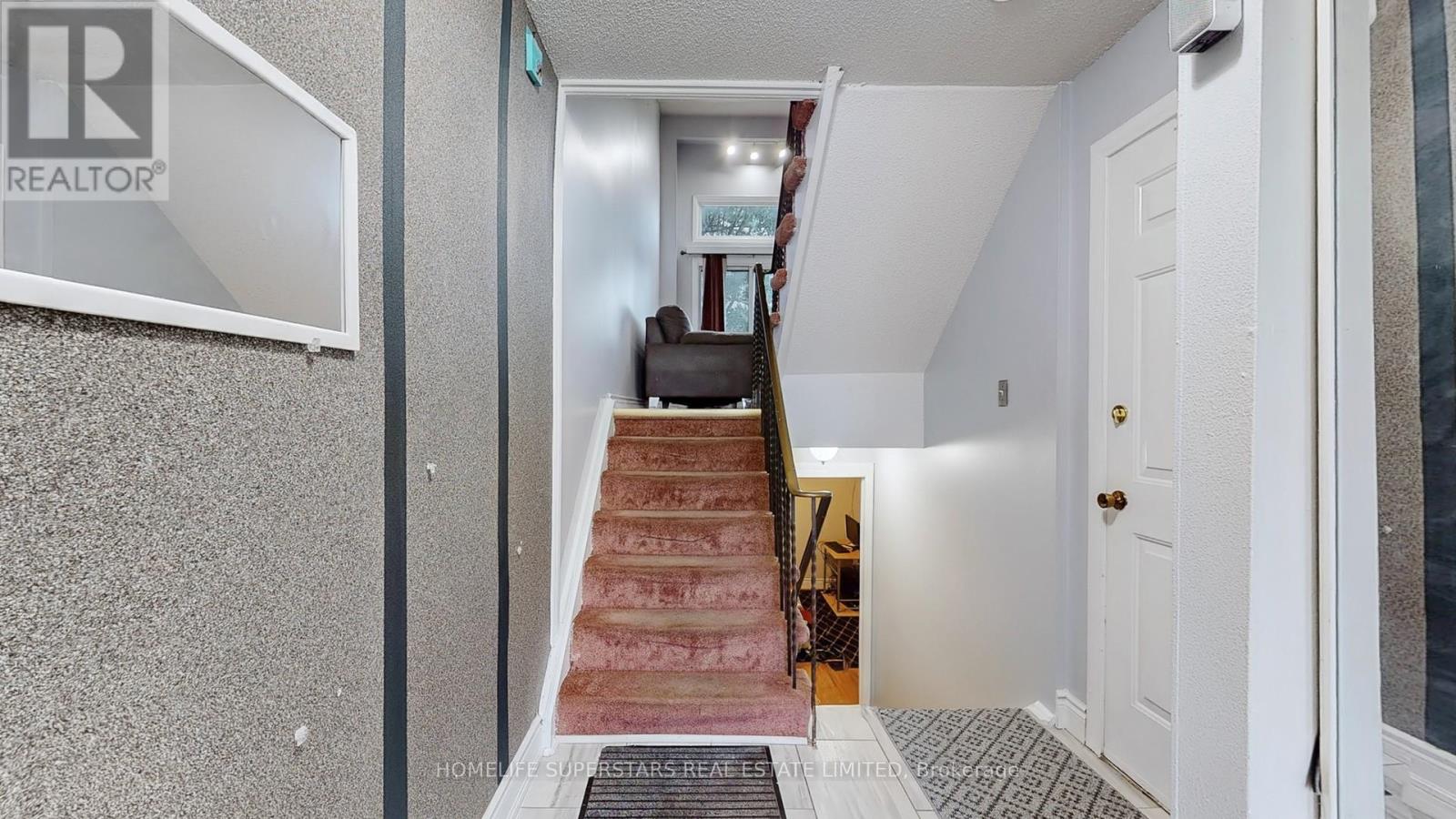 76 Collins Crescent, Brampton, Ontario  L6V 3N1 - Photo 31 - W12407253