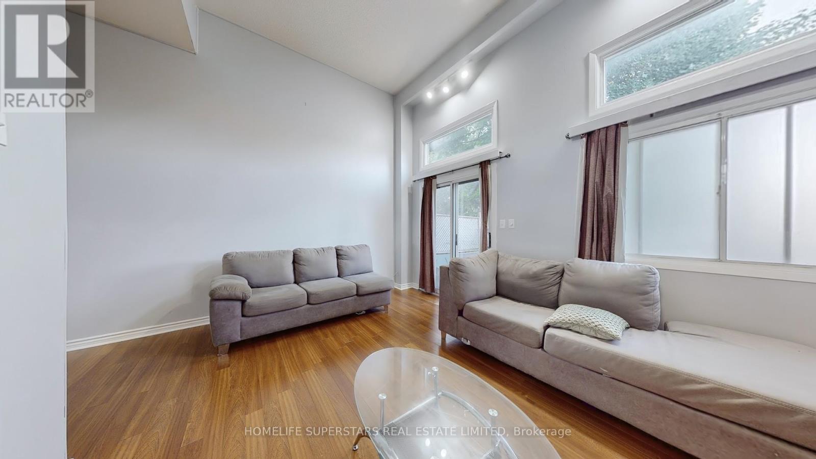 76 Collins Crescent, Brampton, Ontario  L6V 3N1 - Photo 7 - W12407253