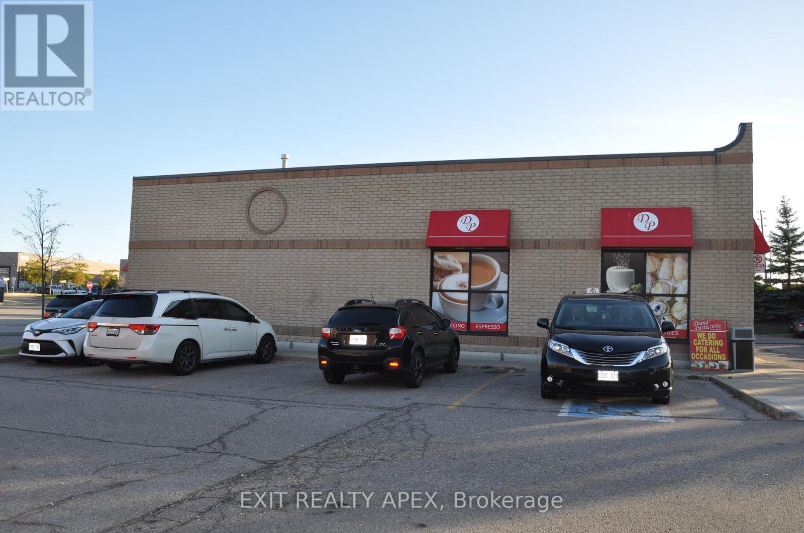 1 - 4910 Tomken Rd Road, Mississauga (Northeast), Ontario  L4W 1J8 - Photo 3 - W12407303