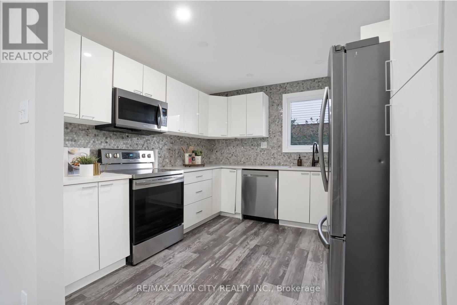60 - 770 Fanshawe Park Road E, London North, Ontario  N5X 1L5 - Photo 12 - X12407252