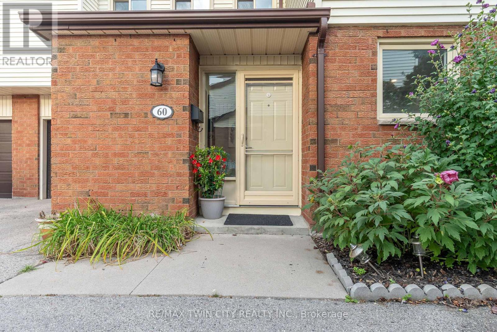 60 - 770 Fanshawe Park Road E, London North, Ontario  N5X 1L5 - Photo 2 - X12407252