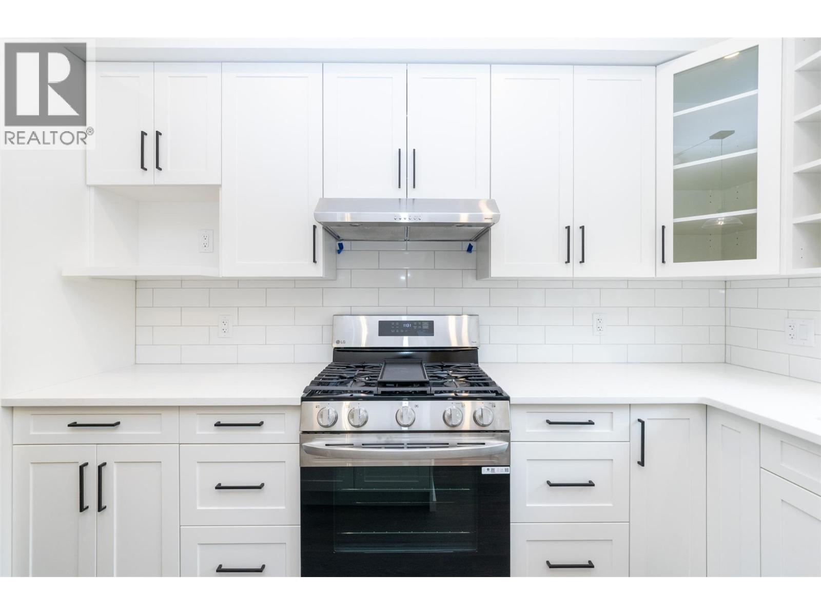 1910 11 Avenue Ne Unit# 4, Salmon Arm, British Columbia  V1E 2V5 - Photo 7 - 10362866
