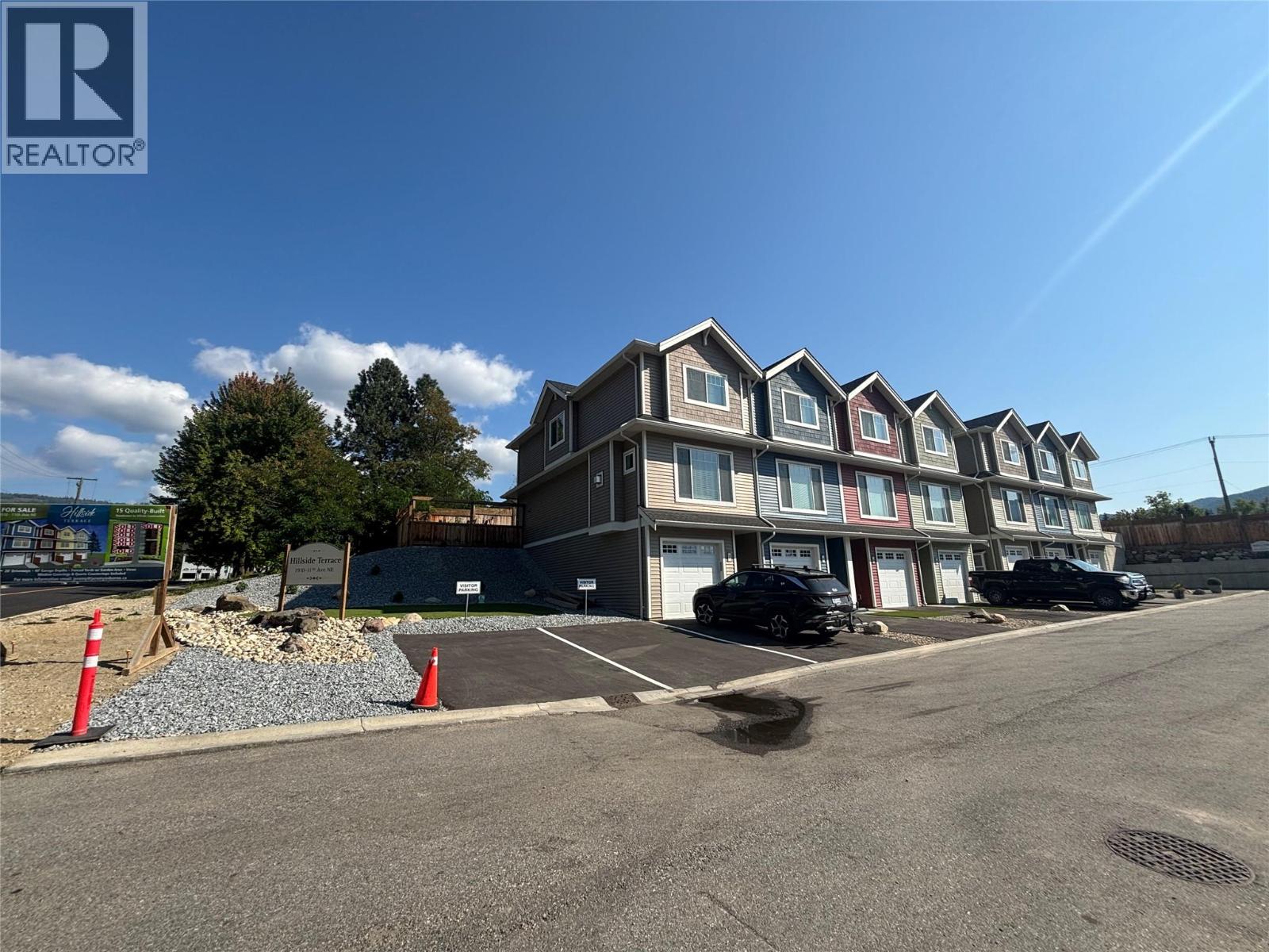 1910 11 Avenue Ne Unit# 4, Salmon Arm, British Columbia  V1E 2V5 - Photo 2 - 10362866