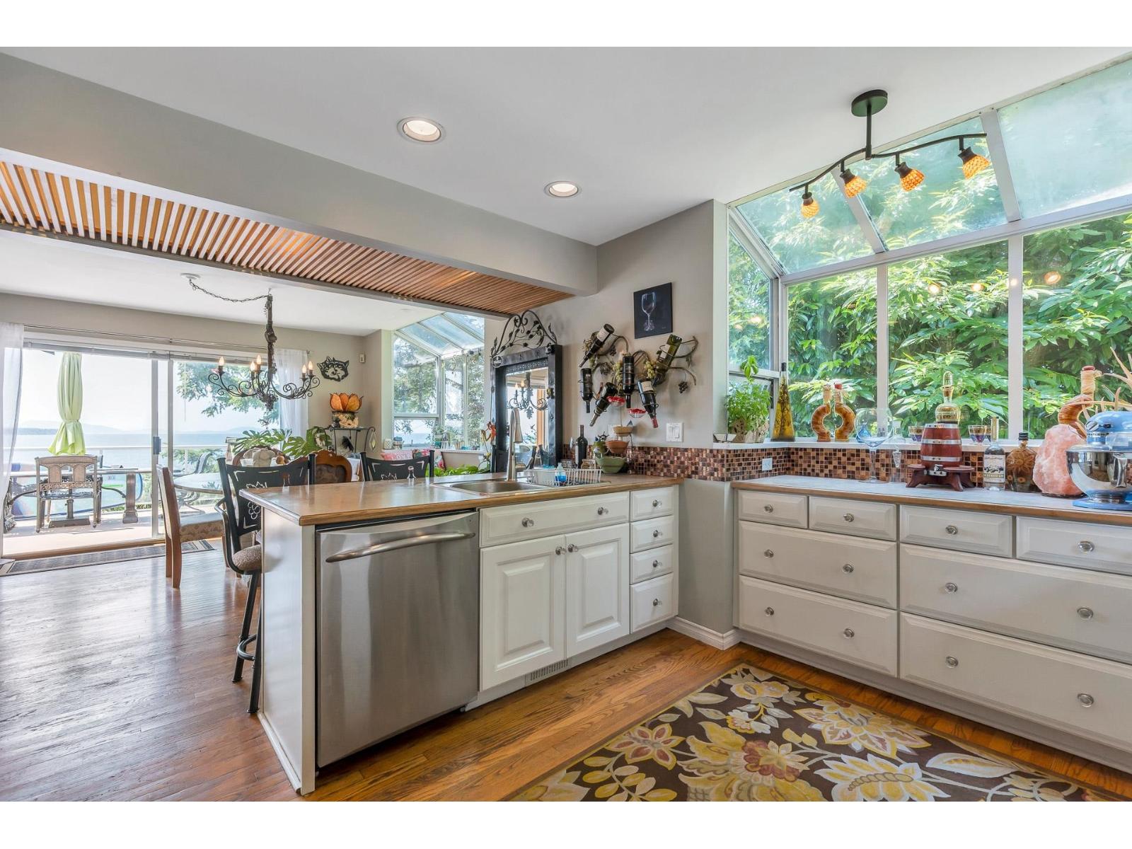 14810 Prospect Avenue, Surrey, British Columbia  V4B 2B1 - Photo 6 - R3047759