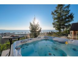 14810 PROSPECT AVENUE, Surrey, British Columbia