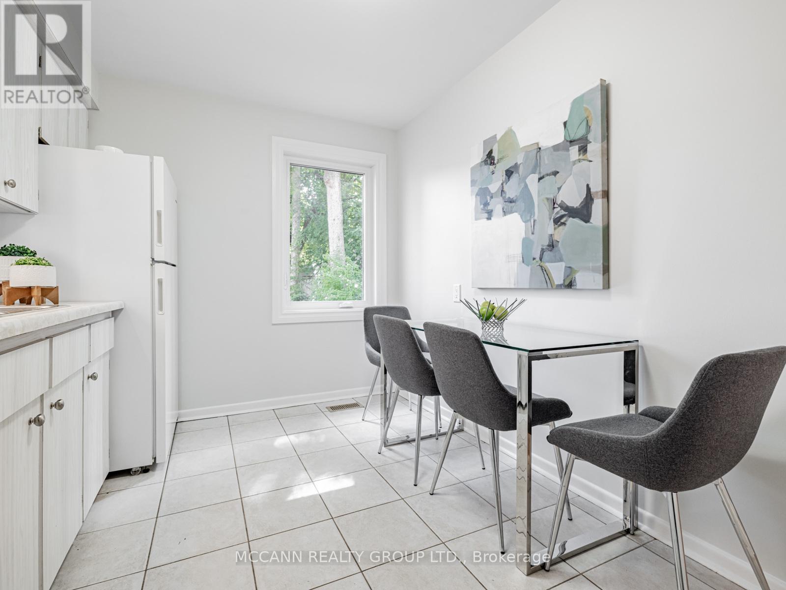 157 1/2 Roslin Avenue, Toronto, Ontario  M4N 1Z5 - Photo 14 - C12407331