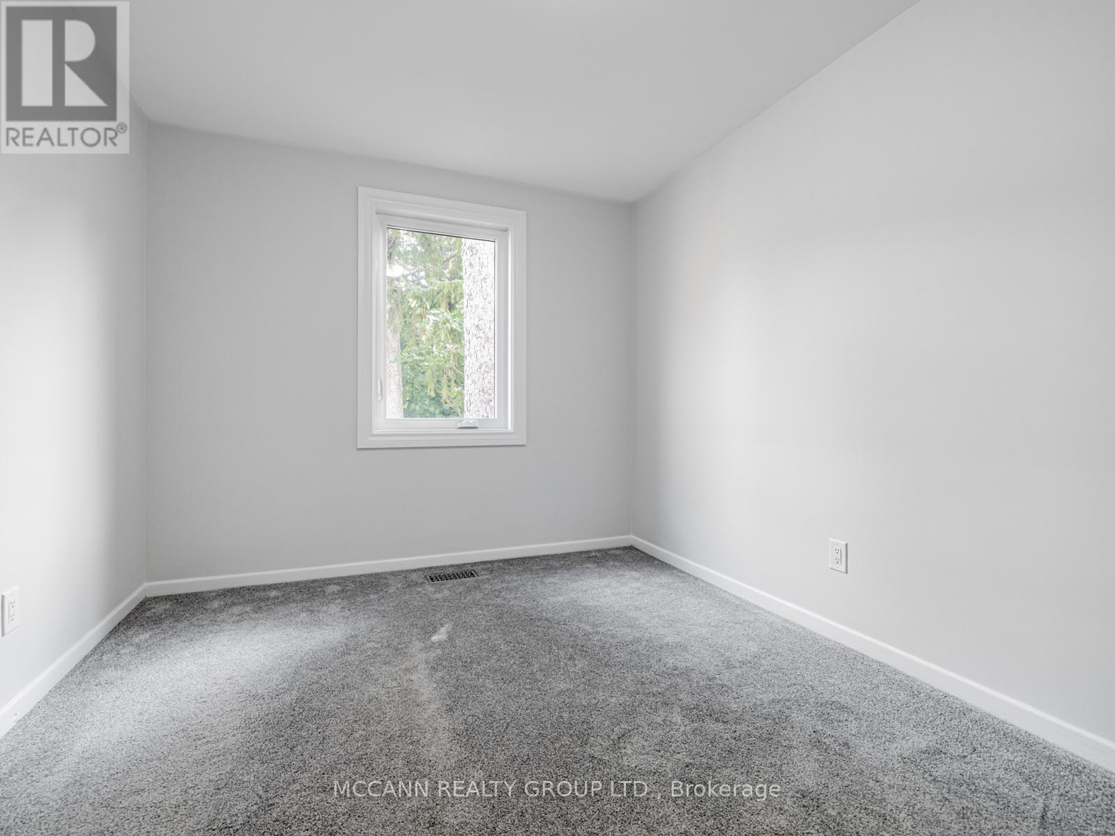 157 1/2 Roslin Avenue, Toronto, Ontario  M4N 1Z5 - Photo 20 - C12407331