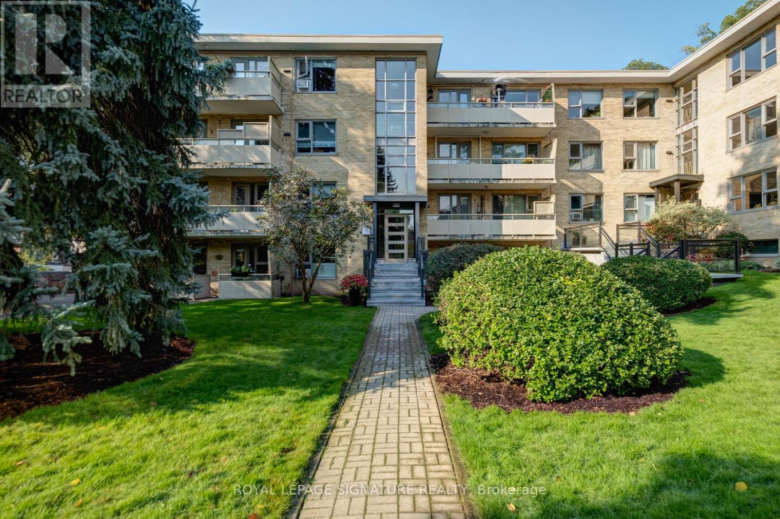 3 - 8 CORINTH GARDENS, Toronto, Ontario