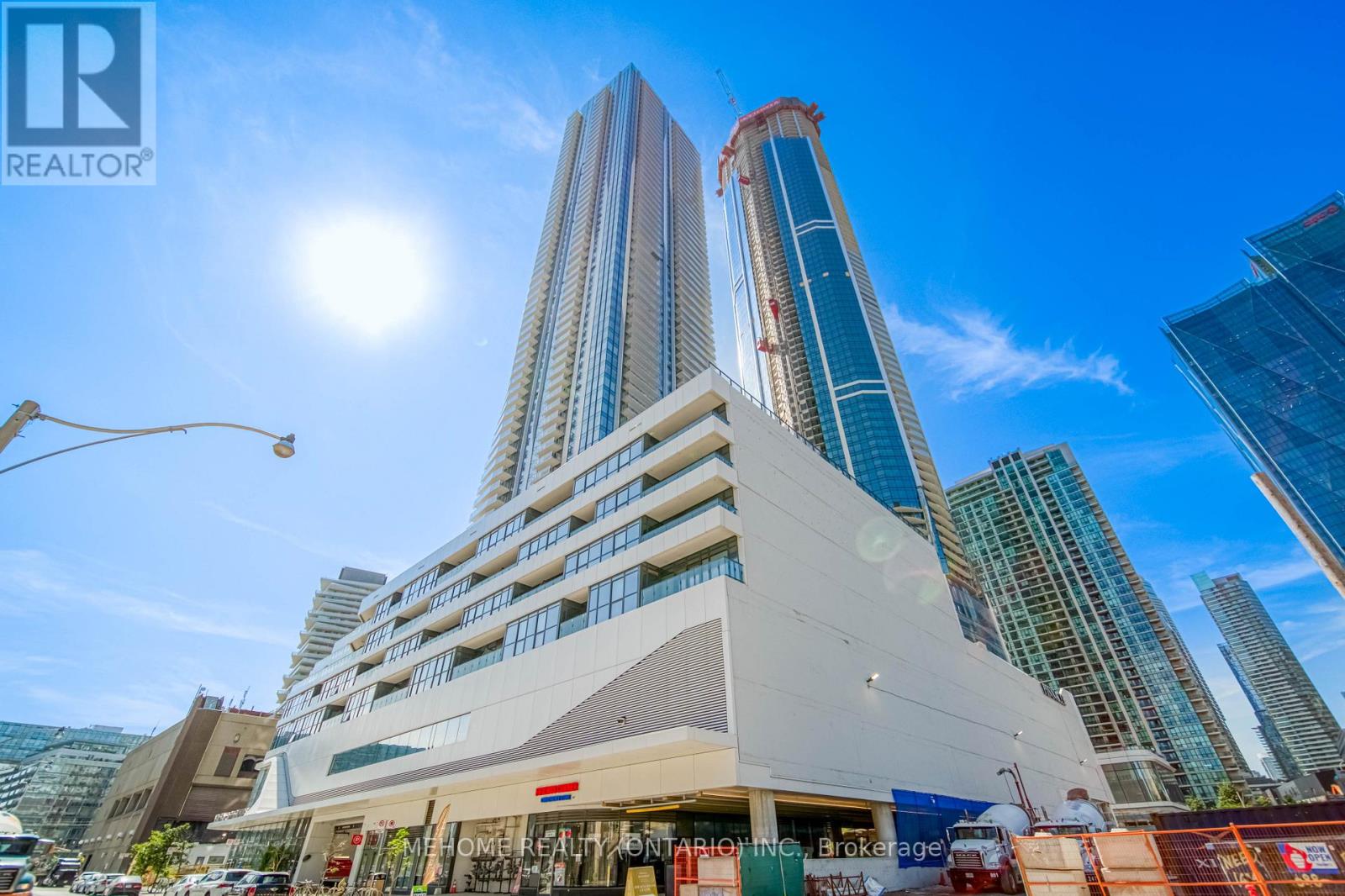 1501 - 28 FREELAND STREET, Toronto, Ontario
