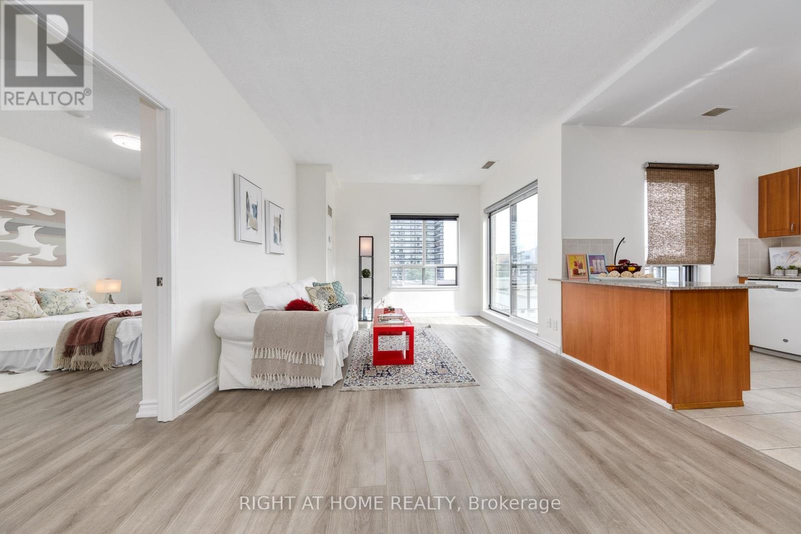 Ph3 - 5940 Yonge Street, Toronto, Ontario  M2M 4M6 - Photo 1 - C12407391