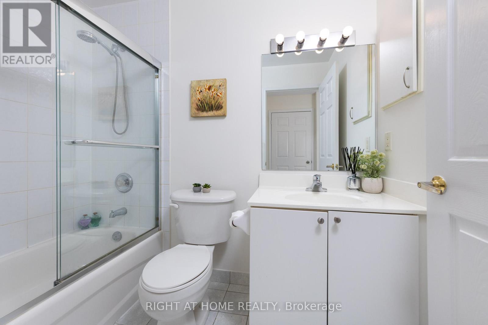 Ph3 - 5940 Yonge Street, Toronto, Ontario  M2M 4M6 - Photo 15 - C12407391