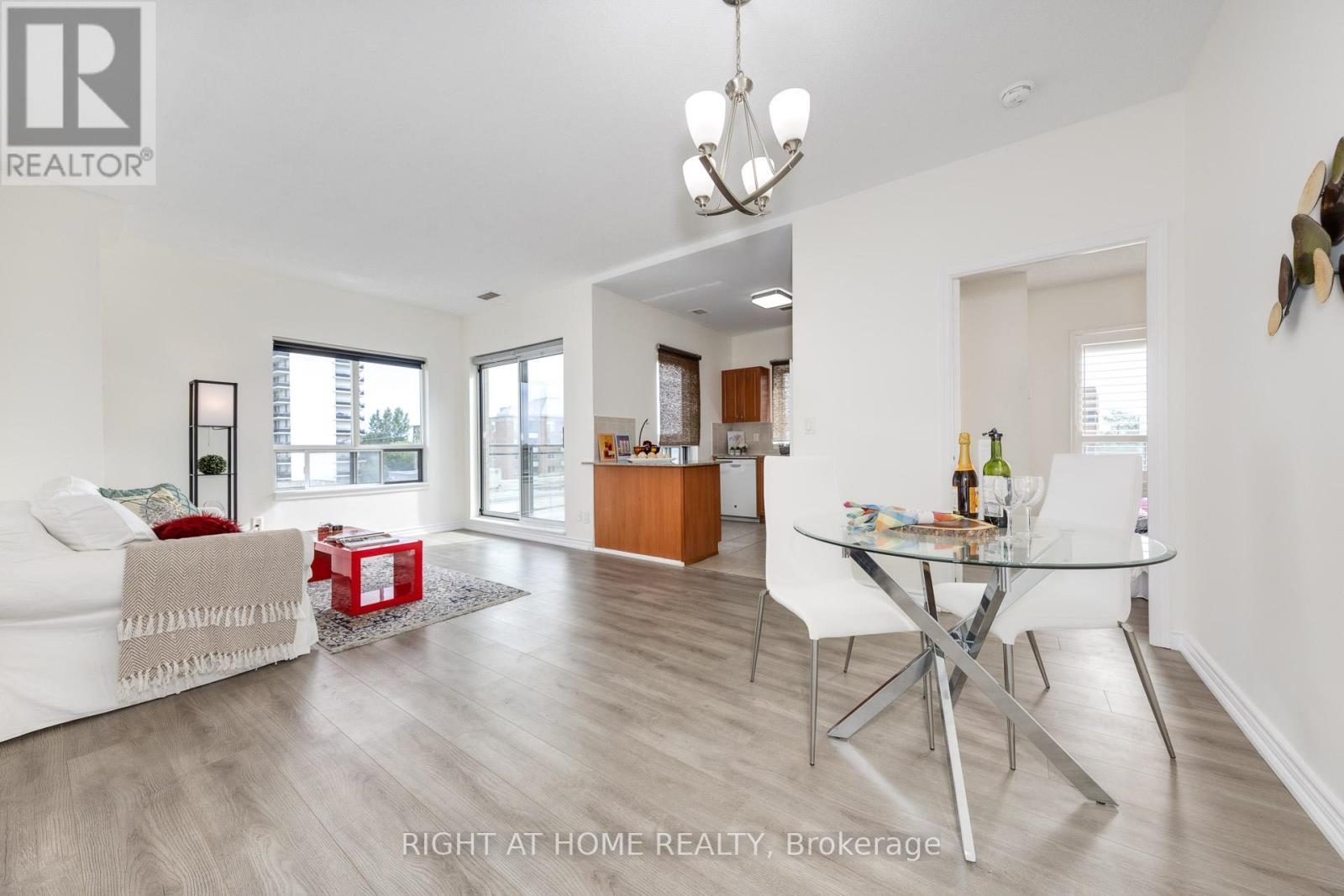 Ph3 - 5940 Yonge Street, Toronto, Ontario  M2M 4M6 - Photo 2 - C12407391