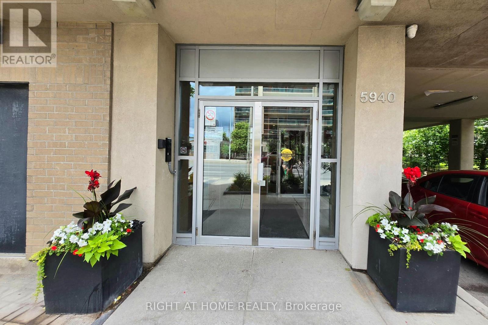 Ph3 - 5940 Yonge Street, Toronto, Ontario  M2M 4M6 - Photo 31 - C12407391