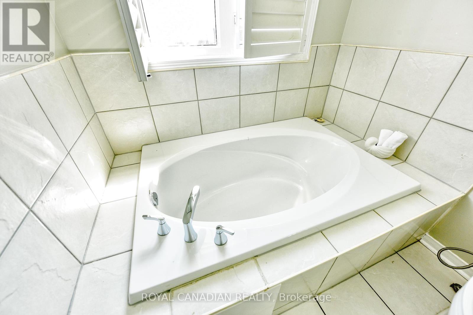 25 Brind-Sheridan Court, Ajax, Ontario  L1S 0A2 - Photo 35 - E12407322