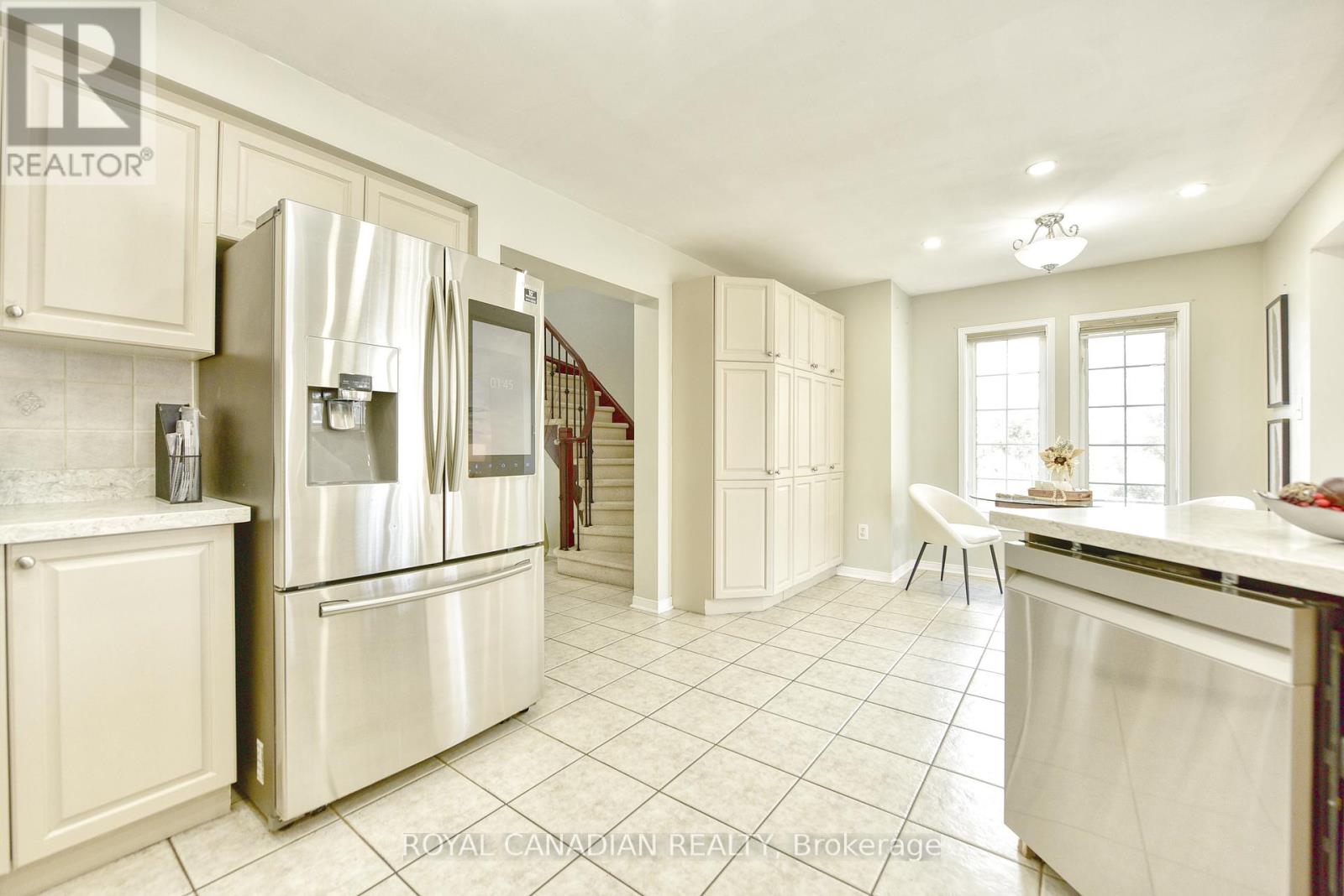 25 Brind-Sheridan Court, Ajax, Ontario  L1S 0A2 - Photo 6 - E12407322