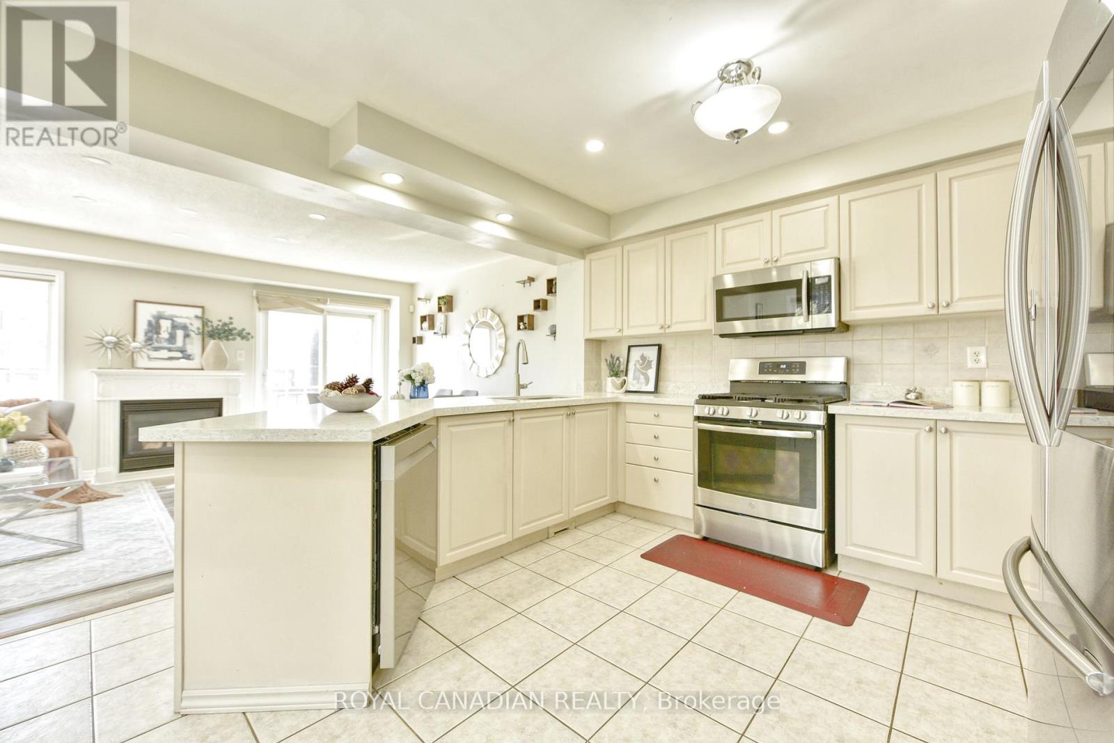 25 Brind-Sheridan Court, Ajax, Ontario  L1S 0A2 - Photo 7 - E12407322
