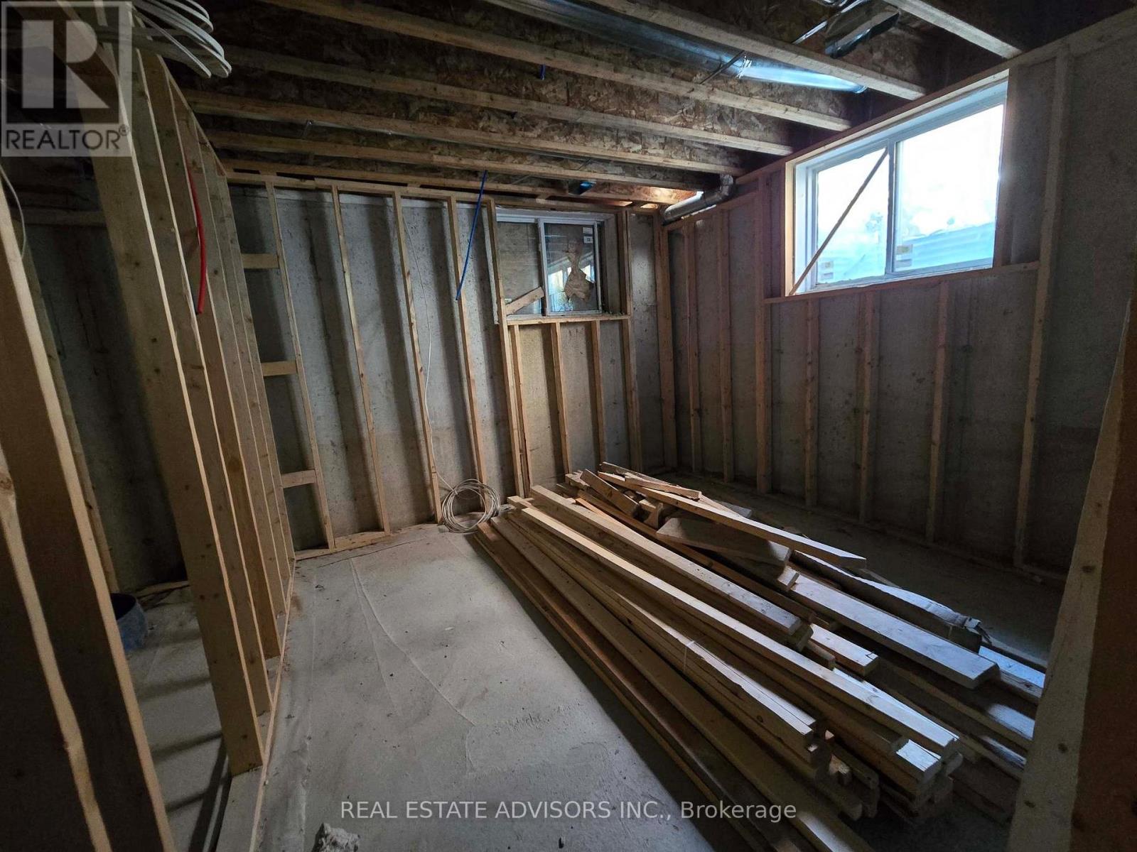68b Laurel Avenue, Toronto (Kennedy Park), Ontario  M1K 3J6 - Photo 26 - E12407348