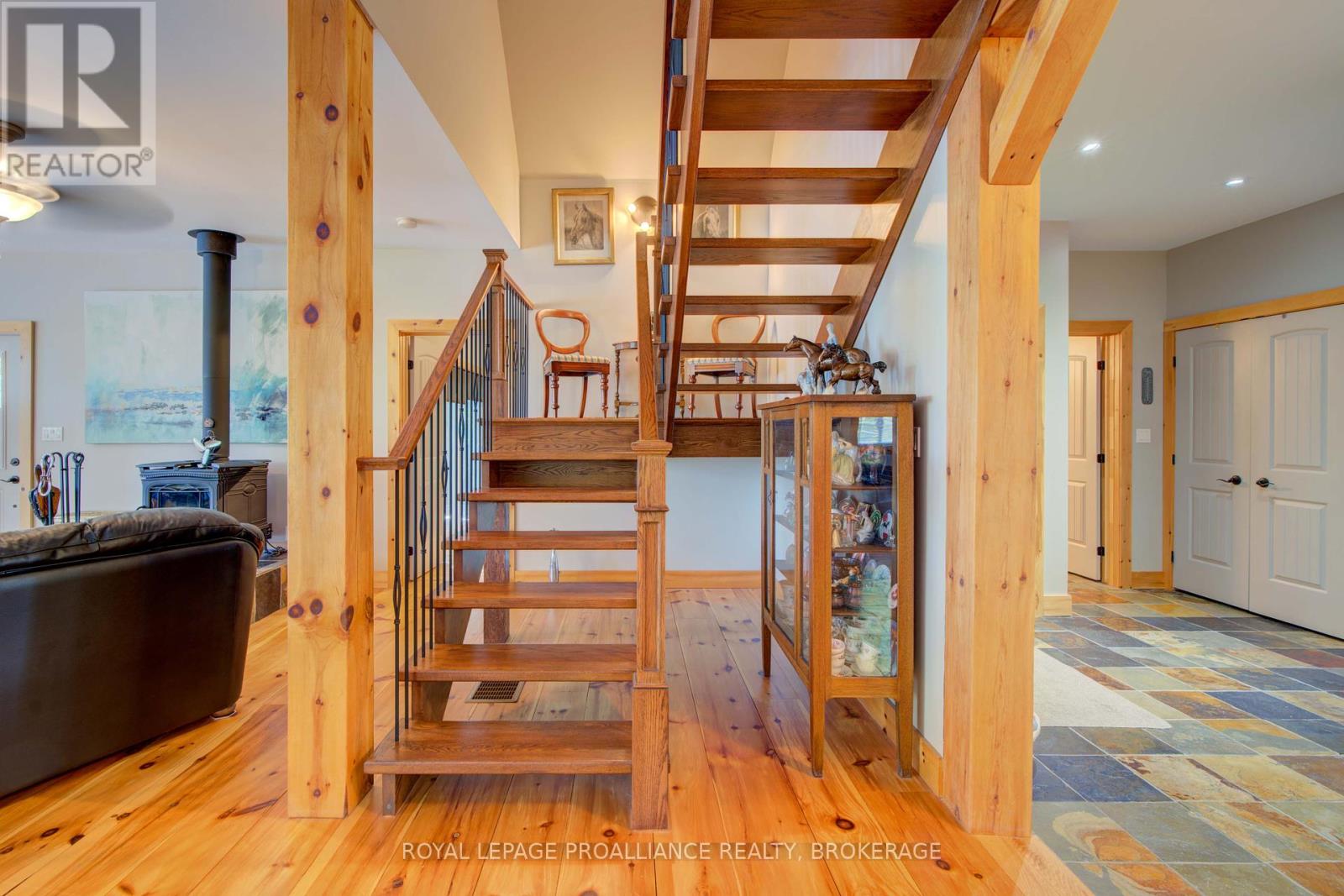 441b Maccomish Lane, South Frontenac (Frontenac South), Ontario  K0H 2L0 - Photo 26 - X12407483