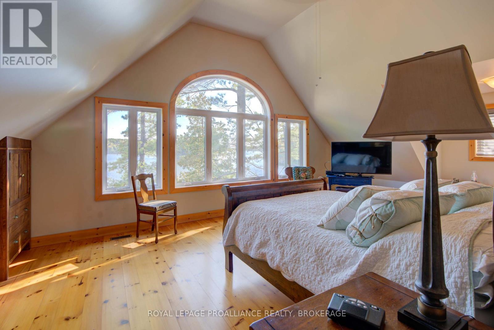 441b Maccomish Lane, South Frontenac (Frontenac South), Ontario  K0H 2L0 - Photo 30 - X12407483