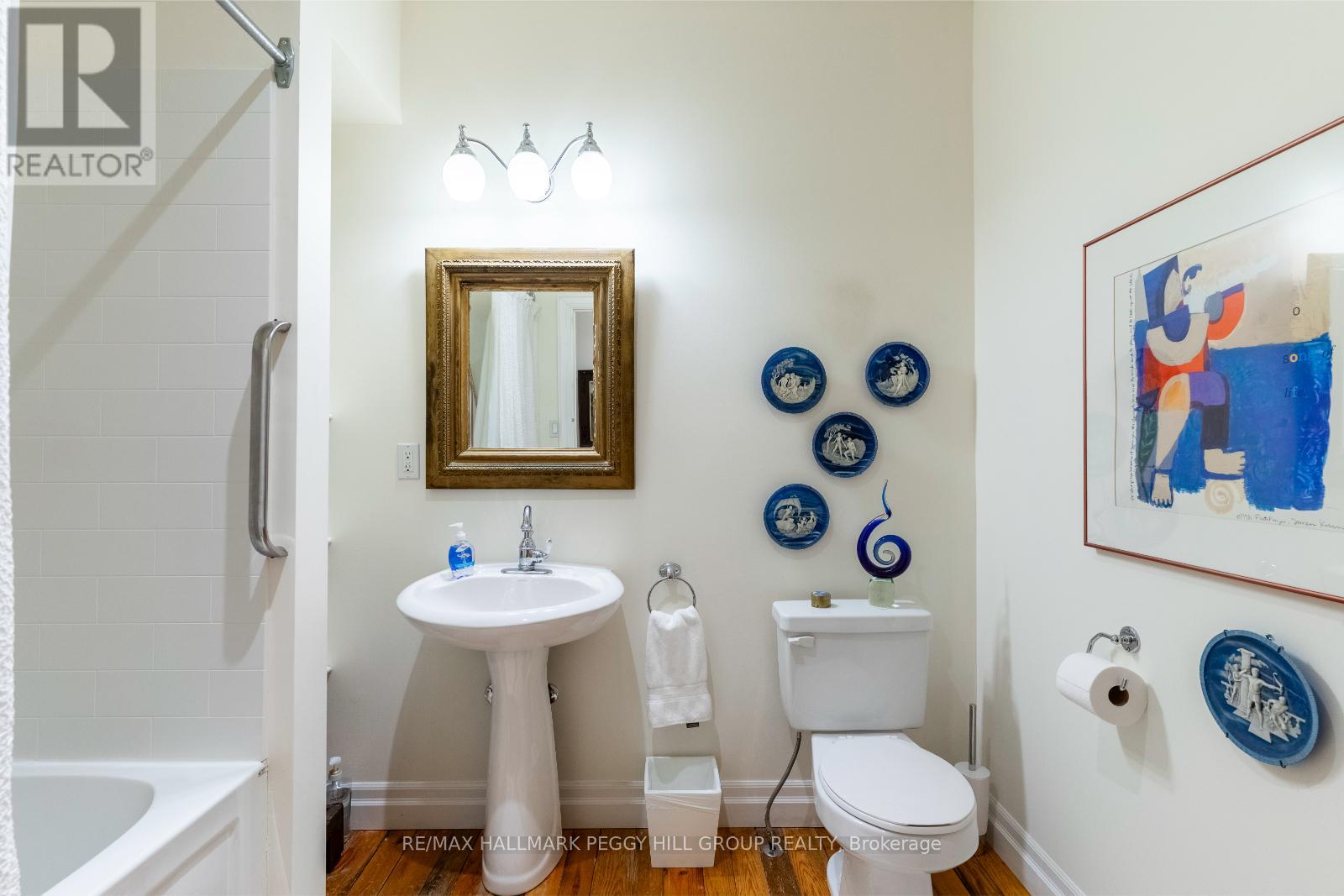 154 William Street, Tay (Victoria Harbour), Ontario  L0K 2A0 - Photo 17 - S12407325