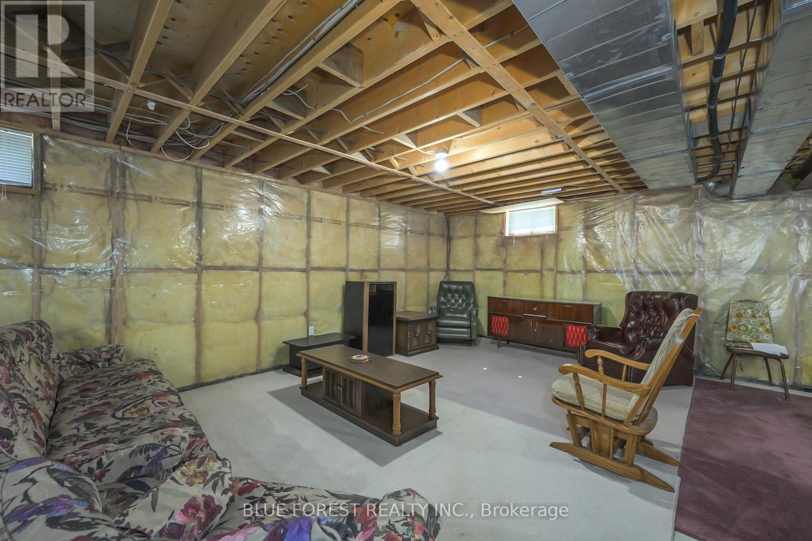547 Creston Avenue, London South, Ontario  N6C 3A5 - Photo 15 - X12407452