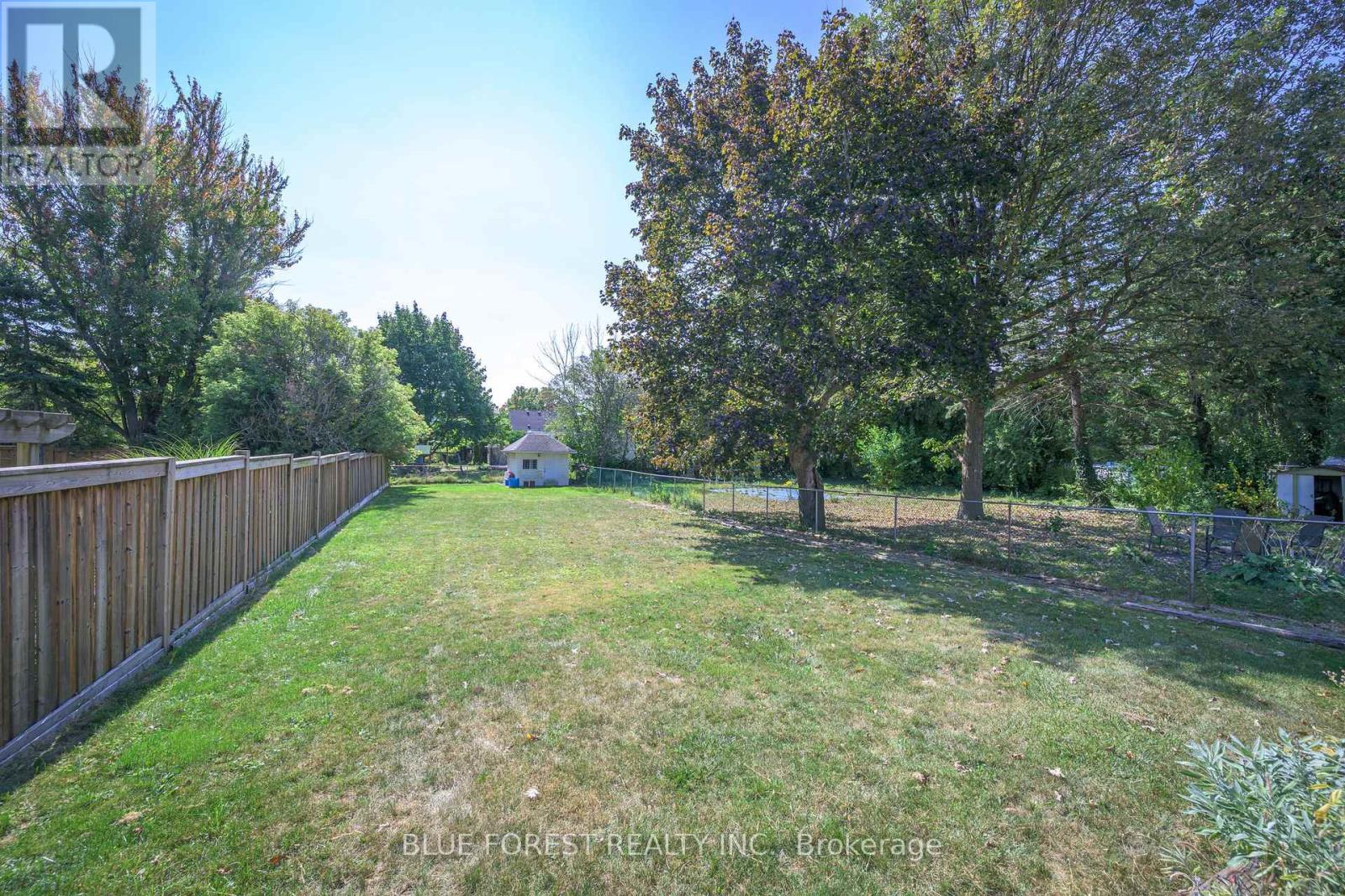 547 Creston Avenue, London South, Ontario  N6C 3A5 - Photo 21 - X12407452