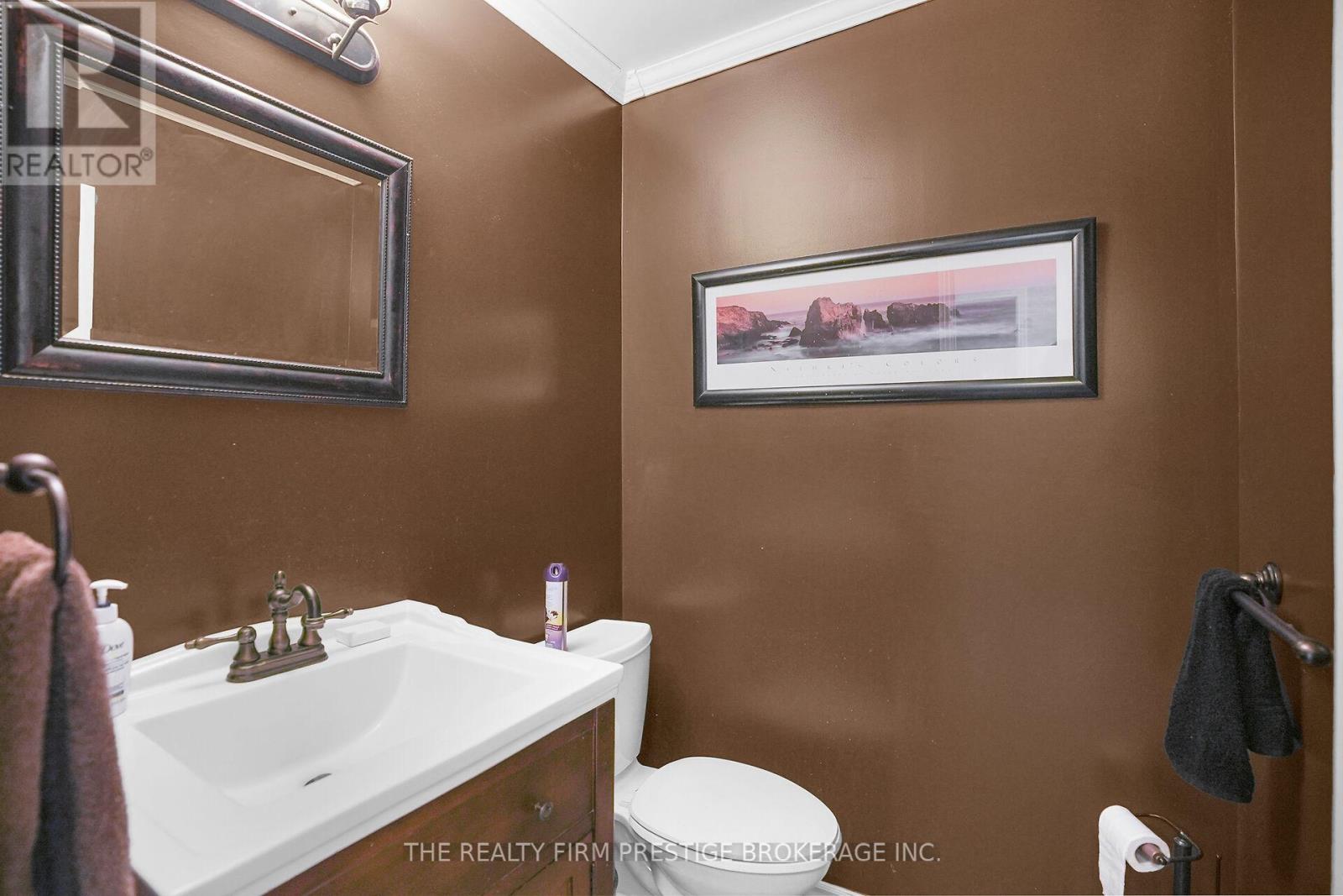 36315 Talbot Line, Southwold, Ontario  N0L 2E0 - Photo 13 - X12407482