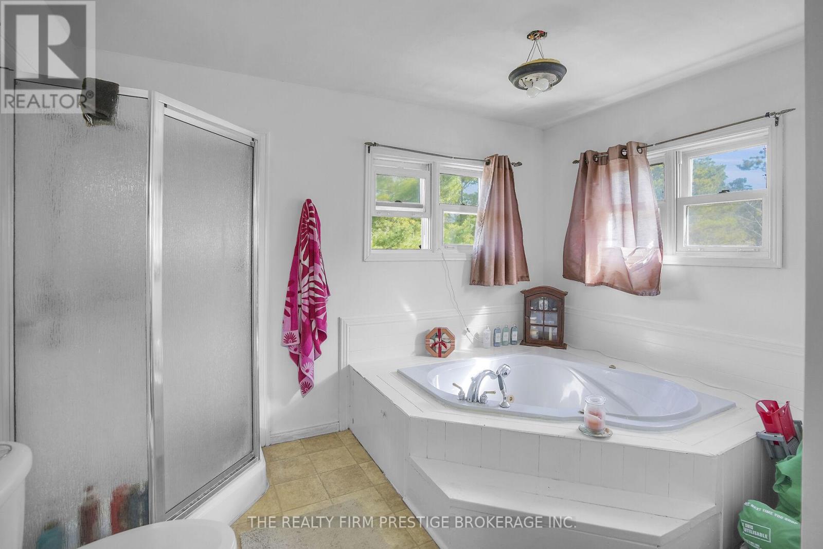 36315 Talbot Line, Southwold, Ontario  N0L 2E0 - Photo 15 - X12407482