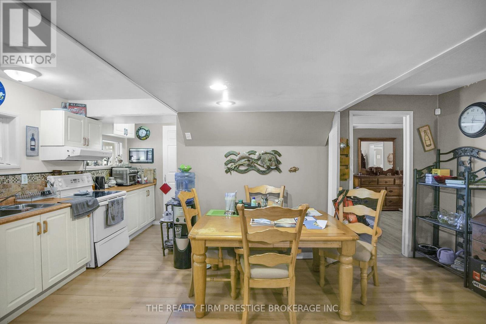 36315 Talbot Line, Southwold, Ontario  N0L 2E0 - Photo 21 - X12407482