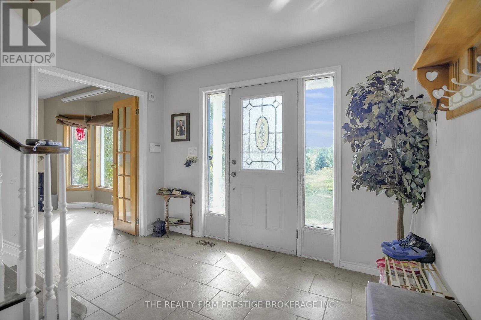 36315 Talbot Line, Southwold, Ontario  N0L 2E0 - Photo 3 - X12407482
